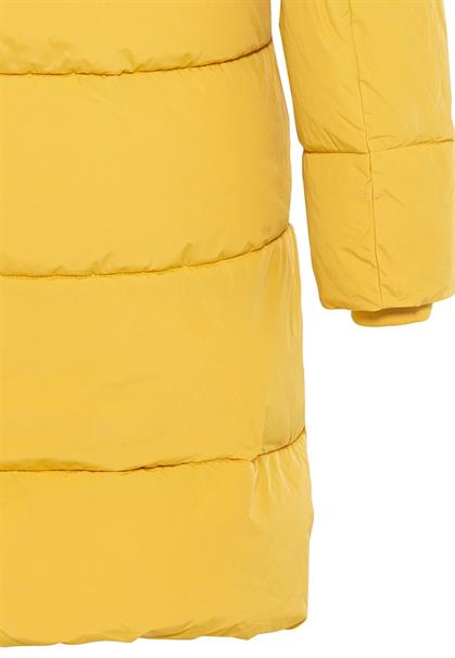 Warmer Steppmantel aus recyceltem Polyester yellow