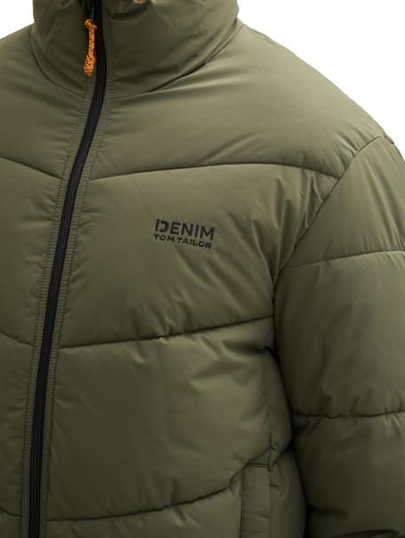 Wasserabweisende Pufferjacke urban olive green