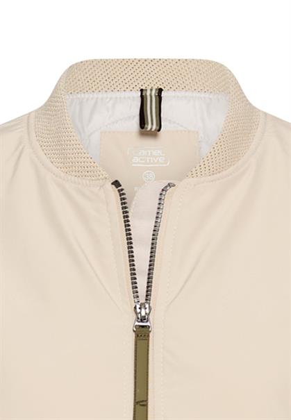 Wasserabweisender Mantel mit verstellbarer Kapuze und Stehkragen oak