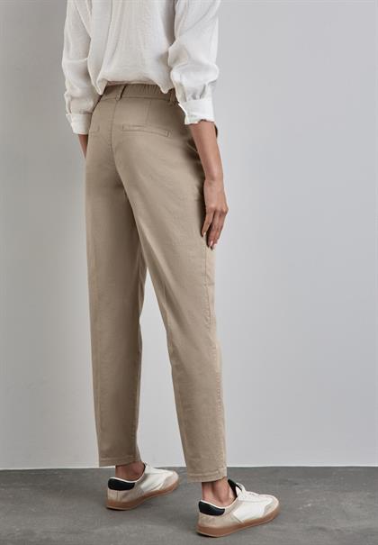 Weiche Chino safari beige