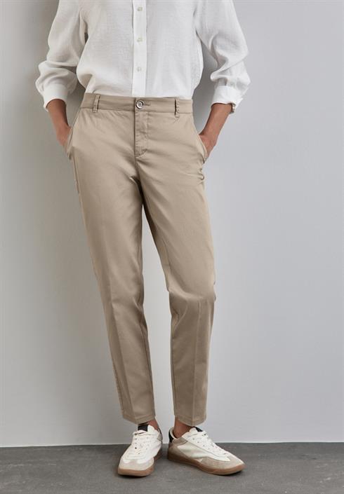 weiche-chino-safari-beige