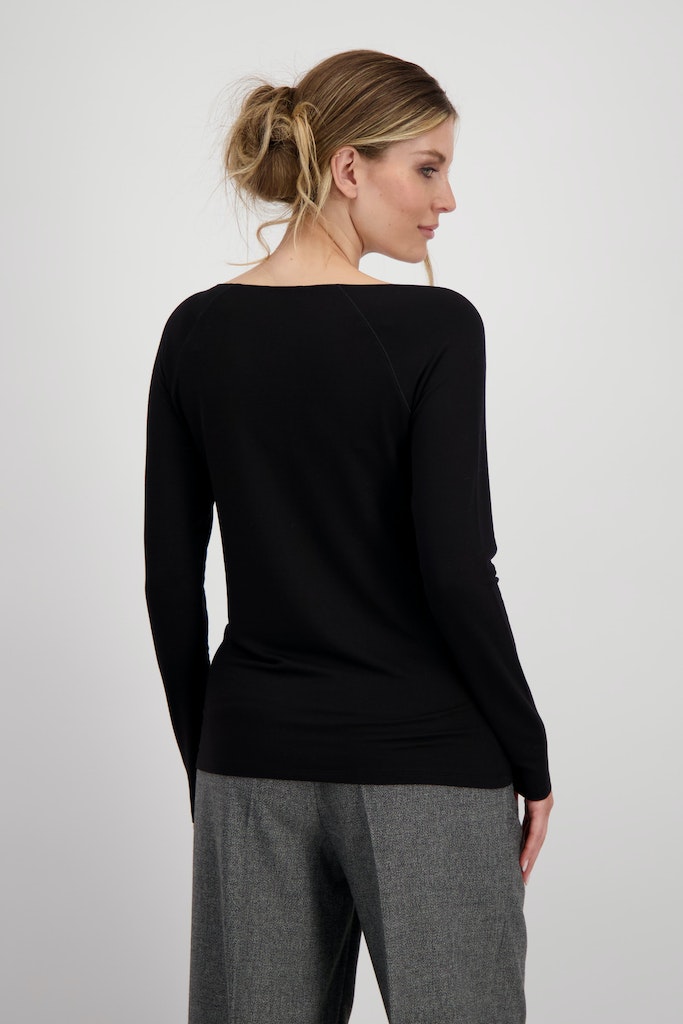 weiches-basic-shirt-schwarz