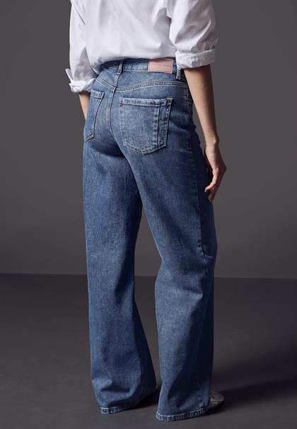 Weite Jeanshose medium blue washed
