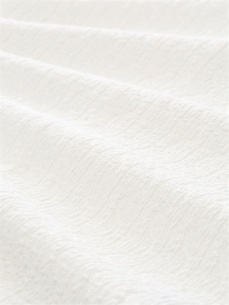 whisper white