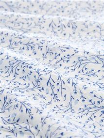 white small leaves design