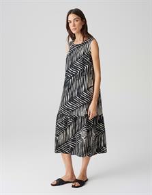 Wicy palm leaves black
