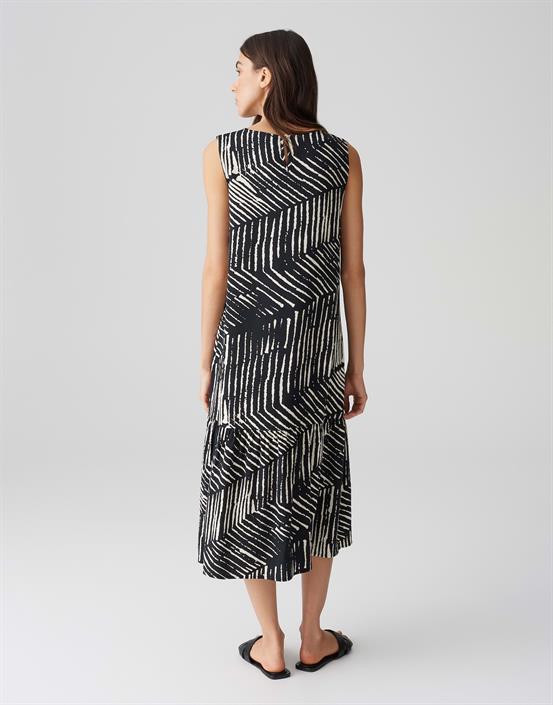 wicy-palm-leaves-black