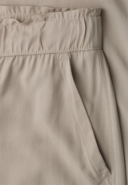Wide Leg Culotte im Loose Fit quiet ivory