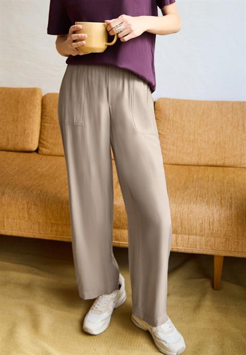 wide-leg-culotte-im-loose-fit-quiet-ivory