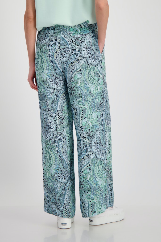 wide-leg-hose-mit-paisley-muster-fresh-mint-gemustert