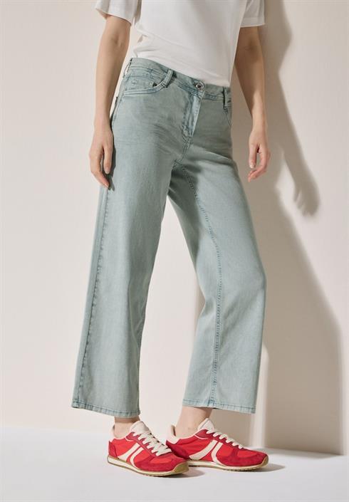 wide-leg-jeans-cool-salvia-green