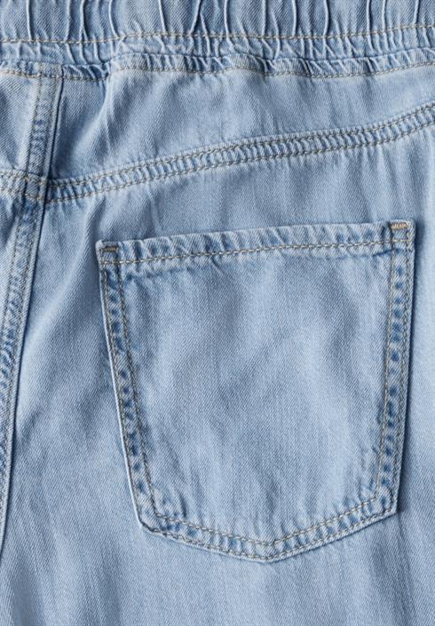 wide-leg-jeans-light-blue-clean