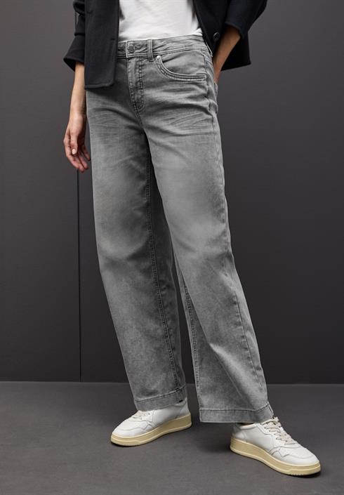 wide-leg-jeans-light-grey-random-washed