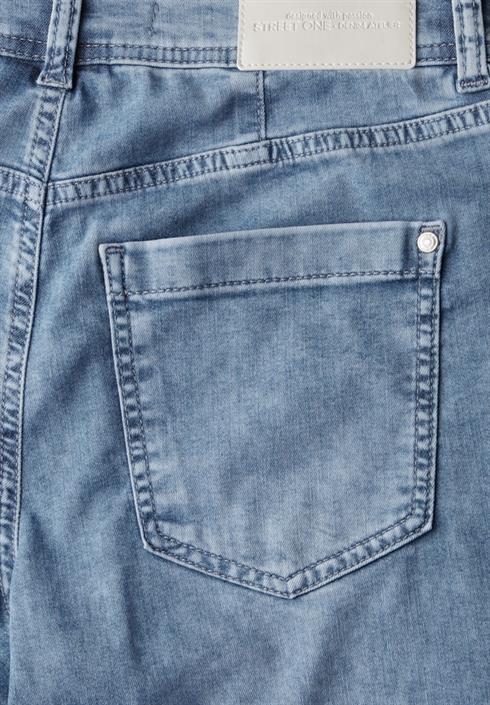 wide-leg-jeans-medium-blue-random