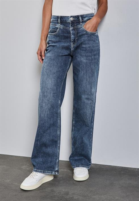 wide-leg-jeans-mid-blue-random