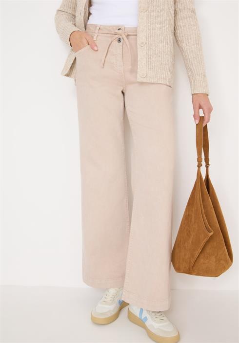 wide-leg-jeans-mit-flare-eggshell-white