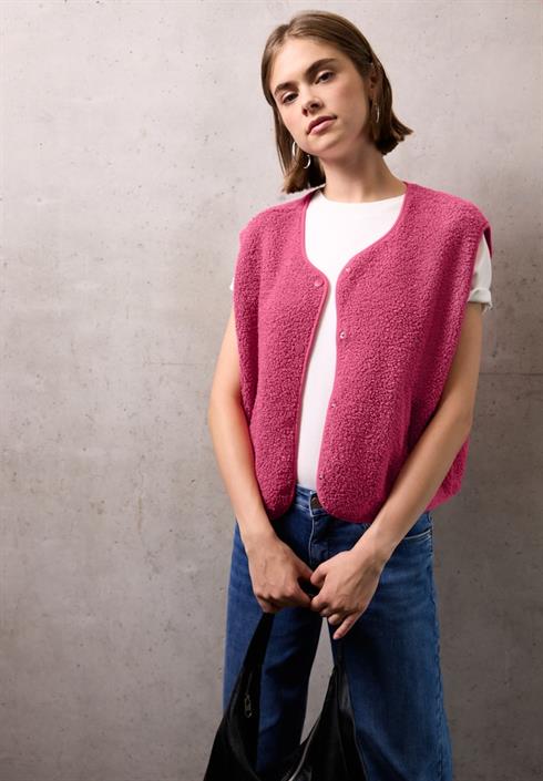 wolloptik-weste-dark-candy-pink