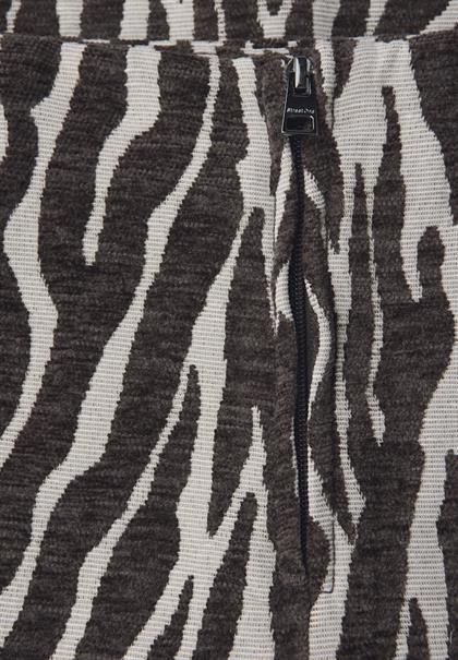 Zebra Jacquard Rock deep roast brown